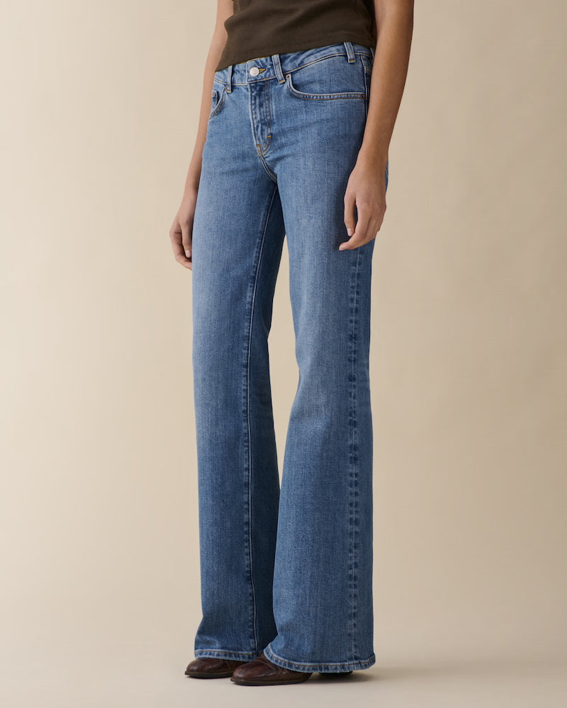 San Babila - light classic vintage