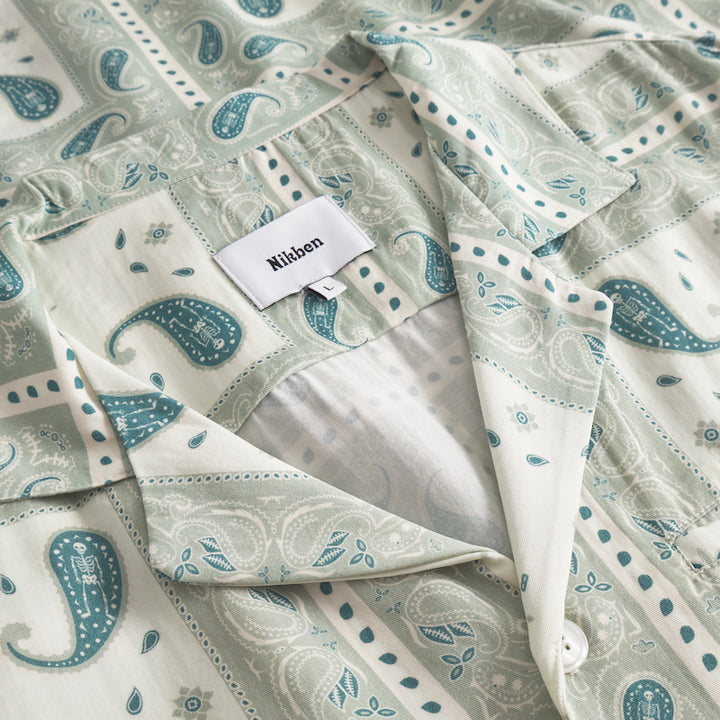 El Pino tres shirt