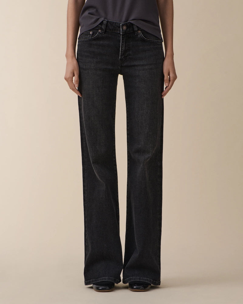 San Babila - washed black