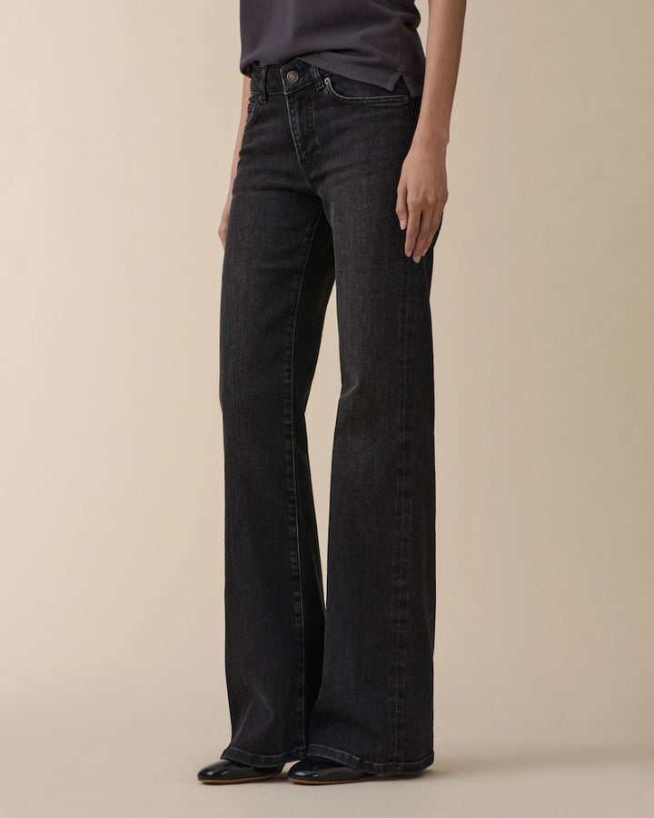 San Babila - washed black