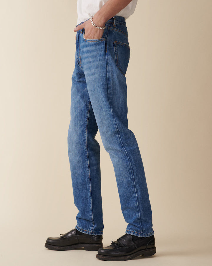 TM005 Tapered - ring spun mid blue