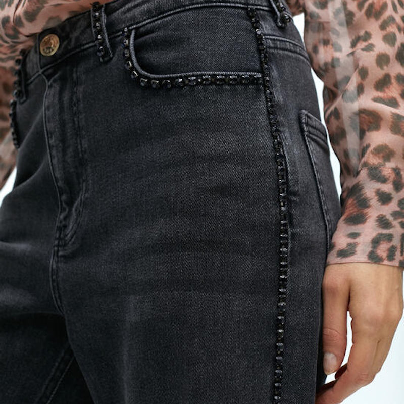 MF stud jeans