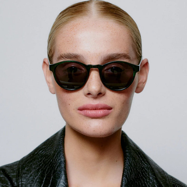 Marvin - green marble transparent