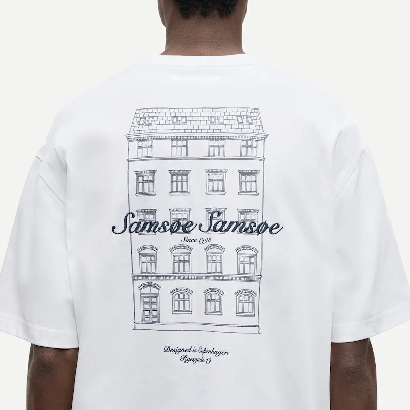 Sauni t-shirt - white building