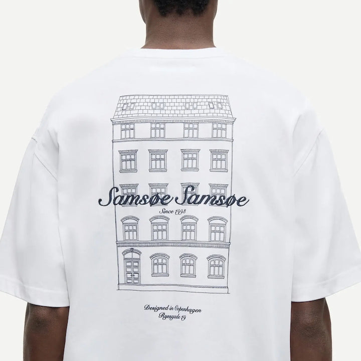 Sauni t-shirt - white building