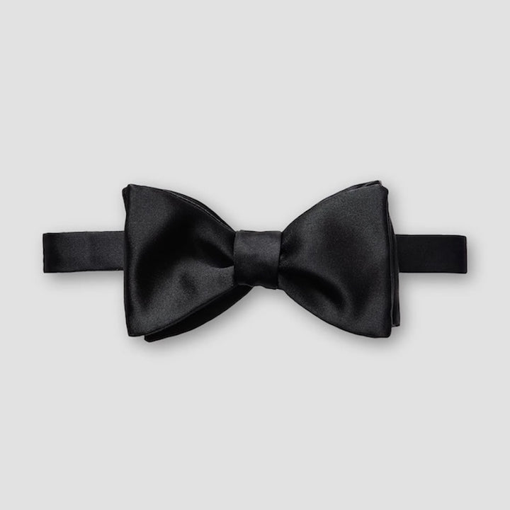 Silk bow tie - ready tied
