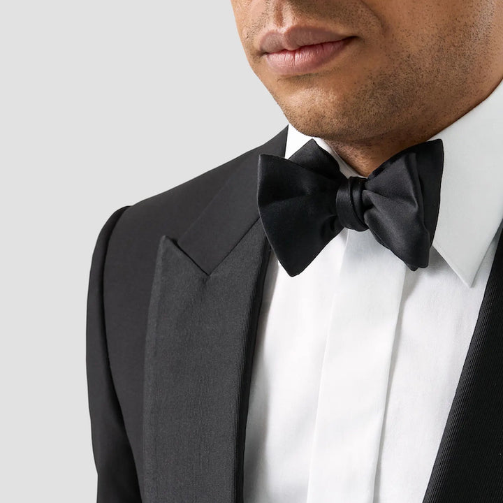 Silk bow tie - ready tied