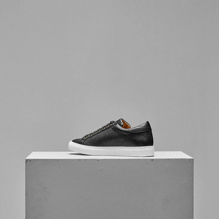Wingfield - black